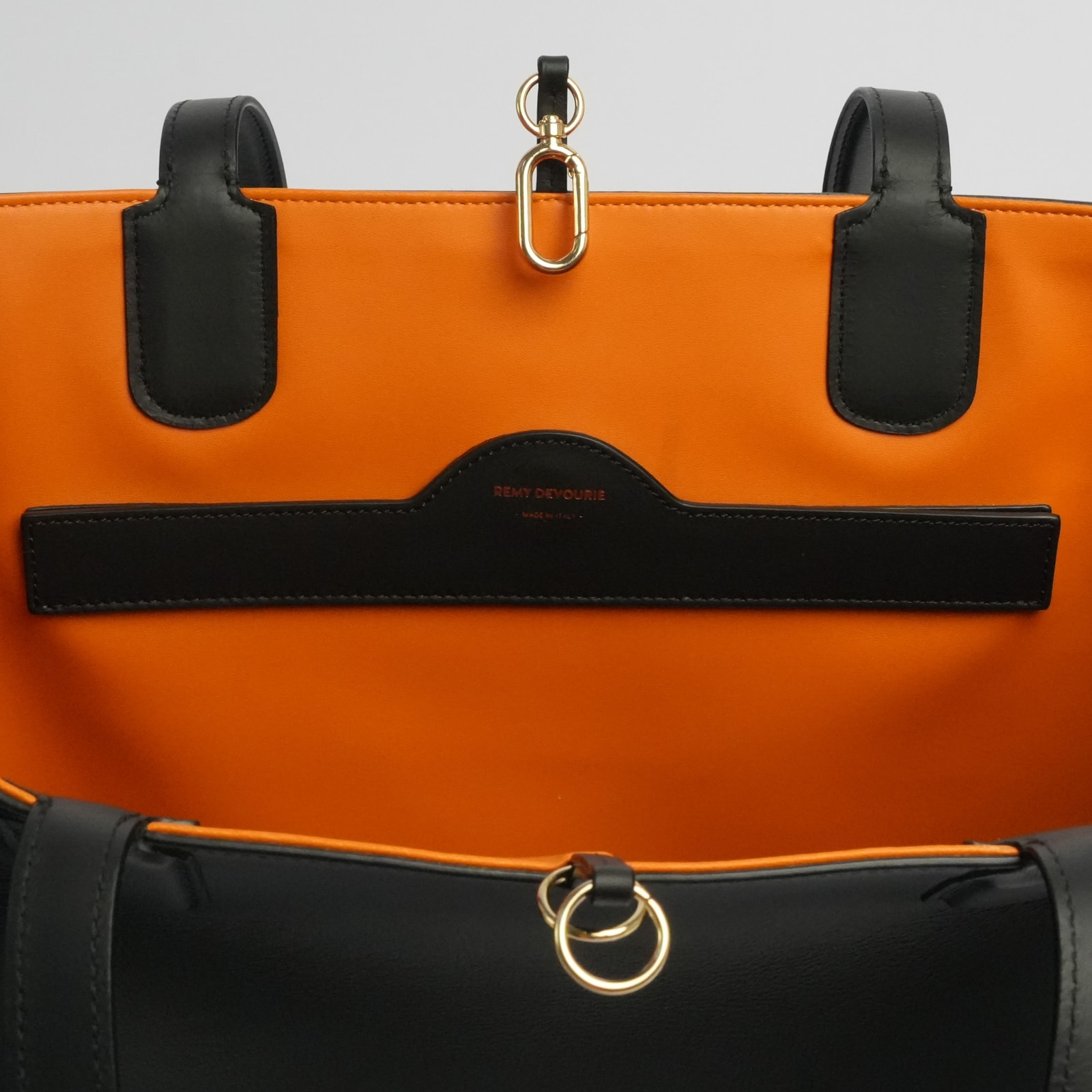 Black Atria Market Tote, interior pocket detail.